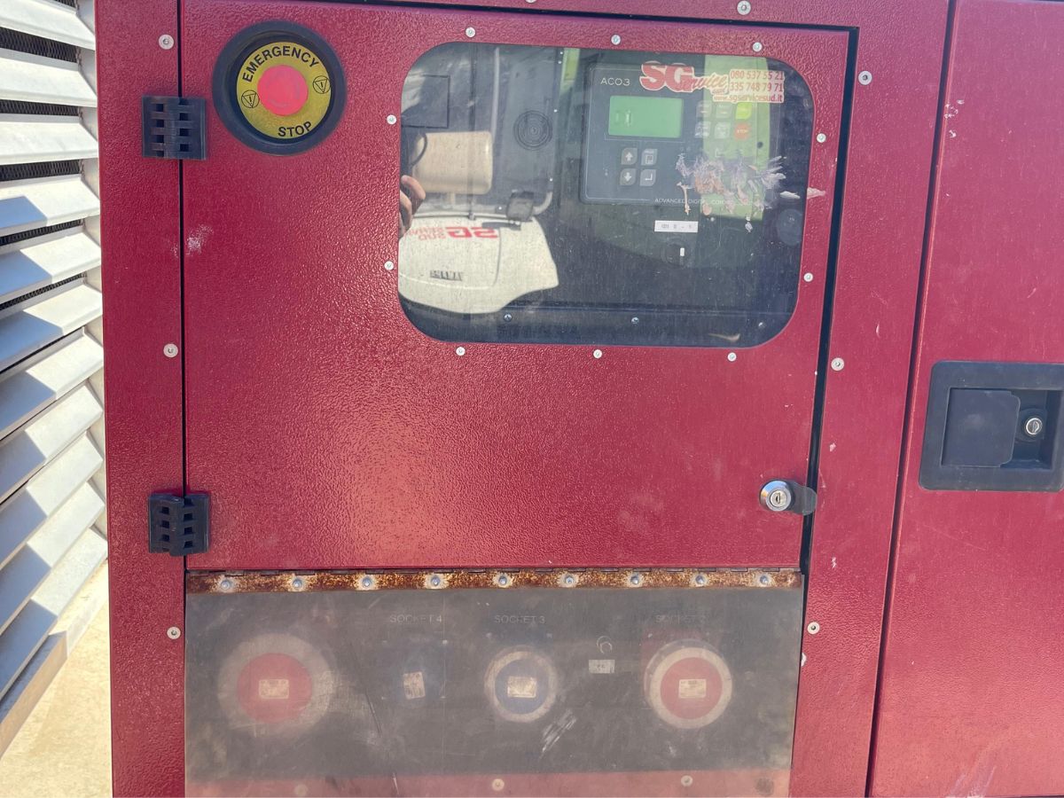 product image 3.