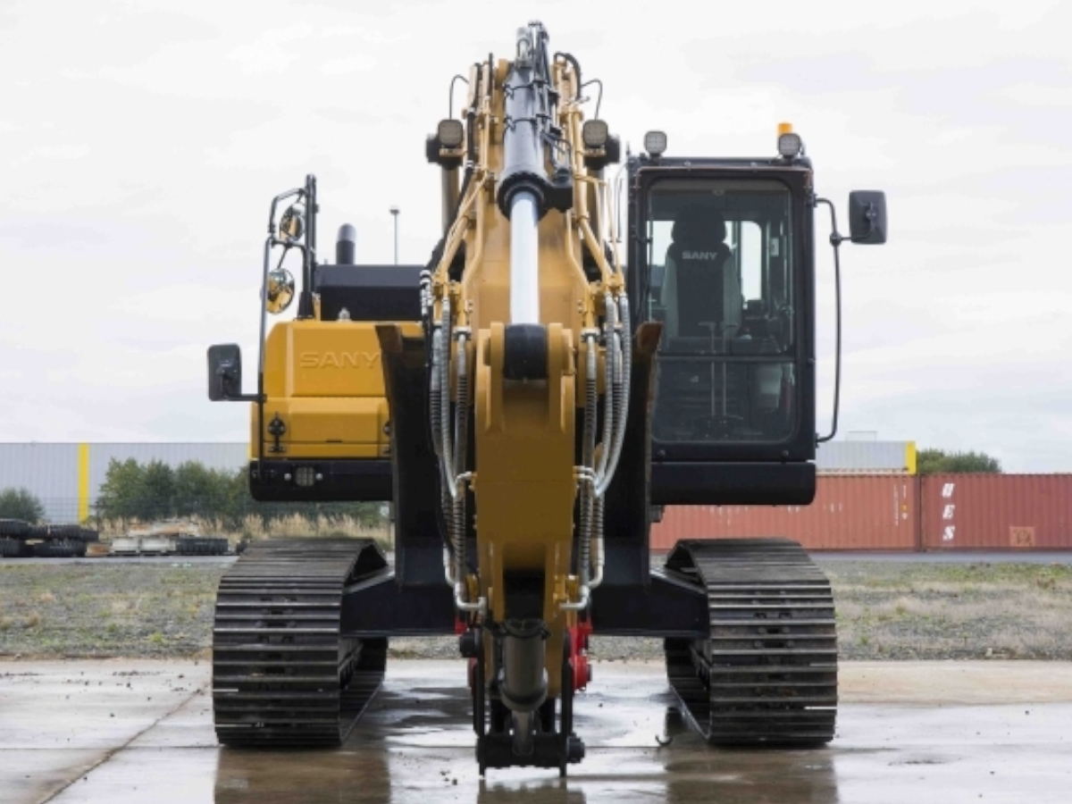 ESCAVATORE CINGOLATO SANY SY265C-LC CABINATO